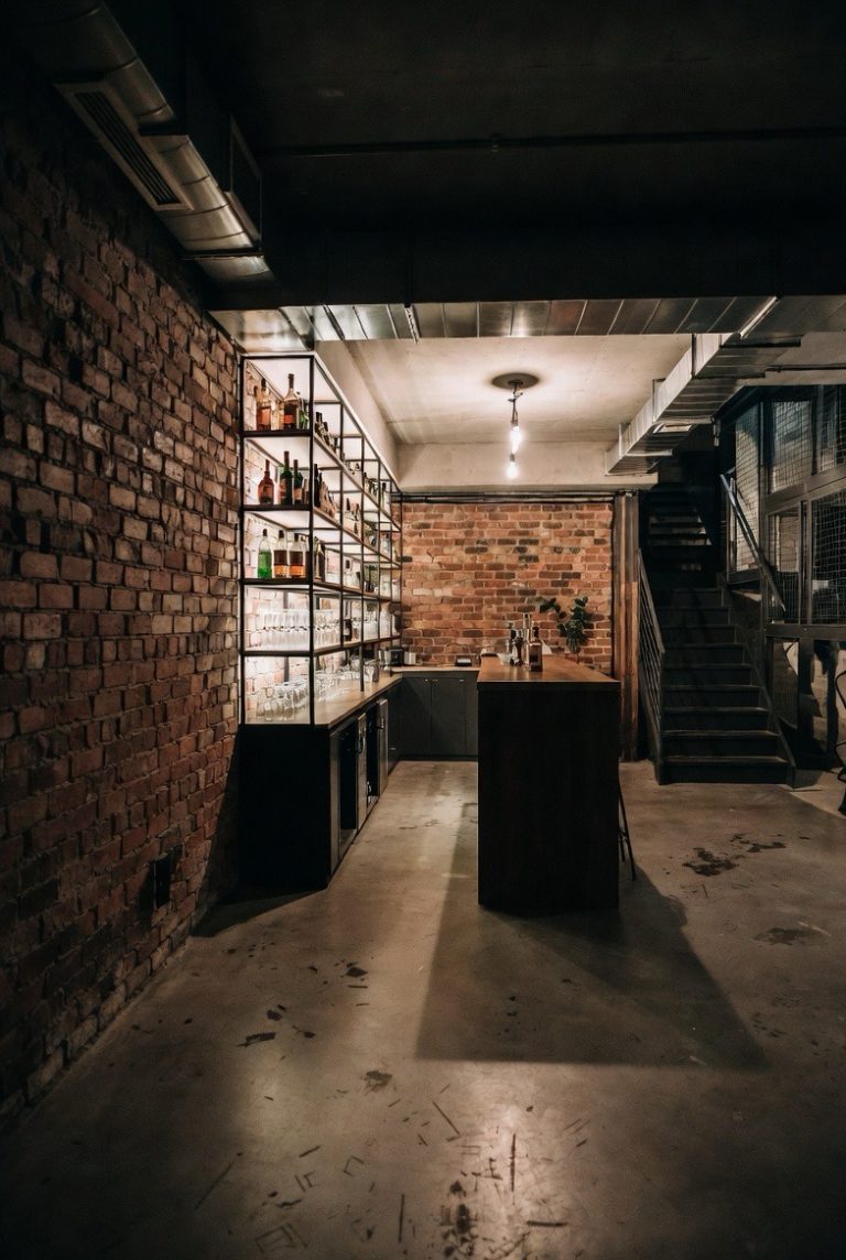 32 Stylish Modern Basement Bar Ideas for Cozy, Next-Level Entertaining ...