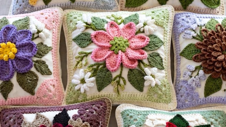 12 Gorgeous Crochet Floral Cushion Patterns to Brighten Your Home