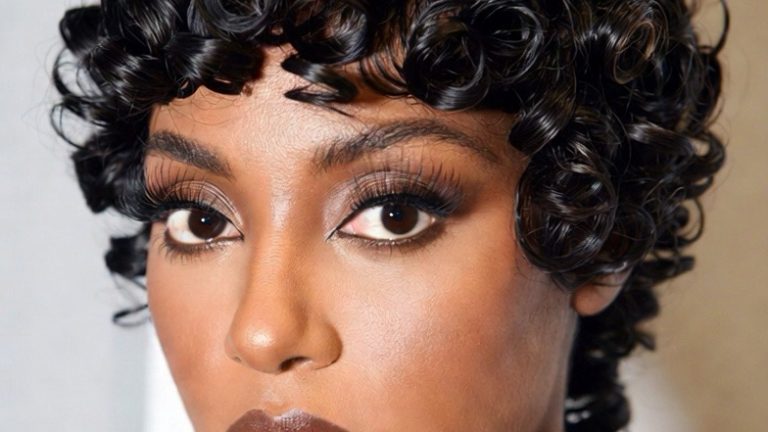 19 Chic Curly Wig Hairstyles for Every Occasion