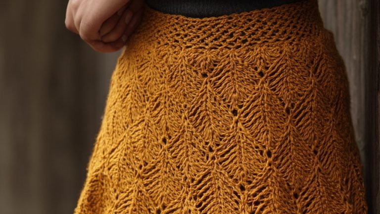 16 Creative Crochet Skirts for Every Occasion
